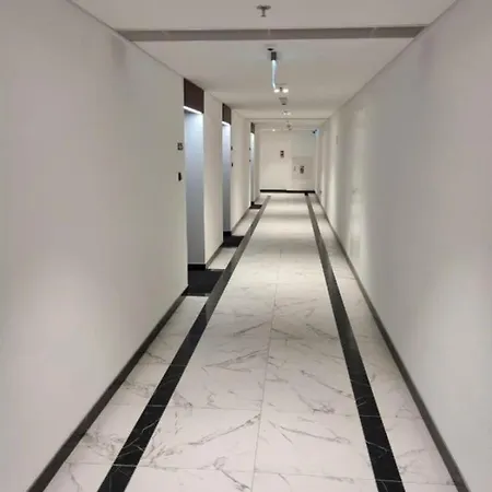 Appartement Hanza Tower Bohemia 22 Pool & Jacussi *